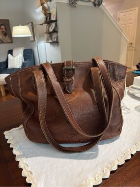FATFACE Leather Tote large magnetic buckle 100% leather HOBO SOFT GRANOLA GIRL